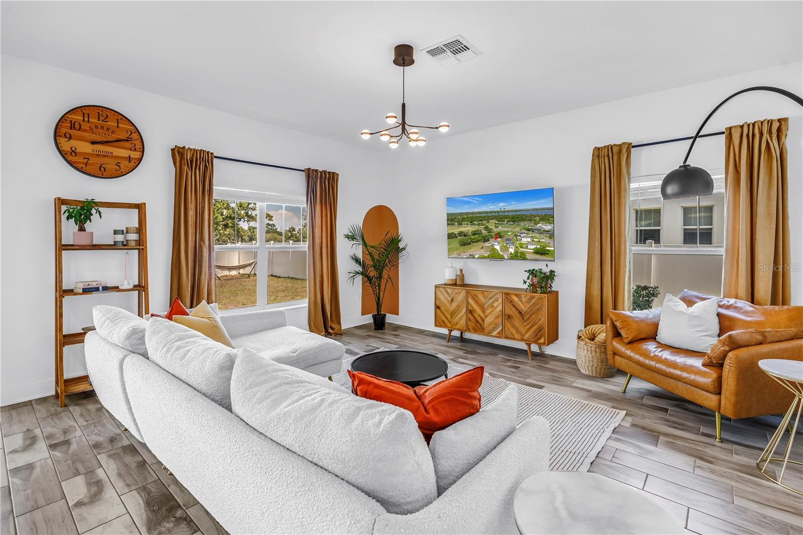 LAKEWOOD ESTATES GOLF COURSE SEC TR XII PT REP - Residential