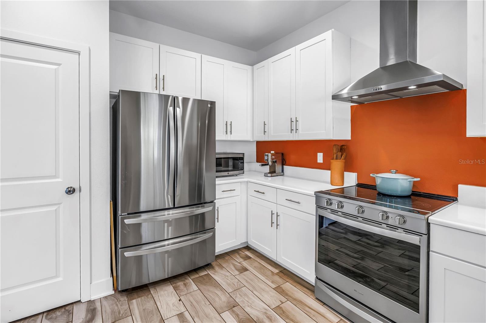 LAKEWOOD ESTATES GOLF COURSE SEC TR XII PT REP - Residential