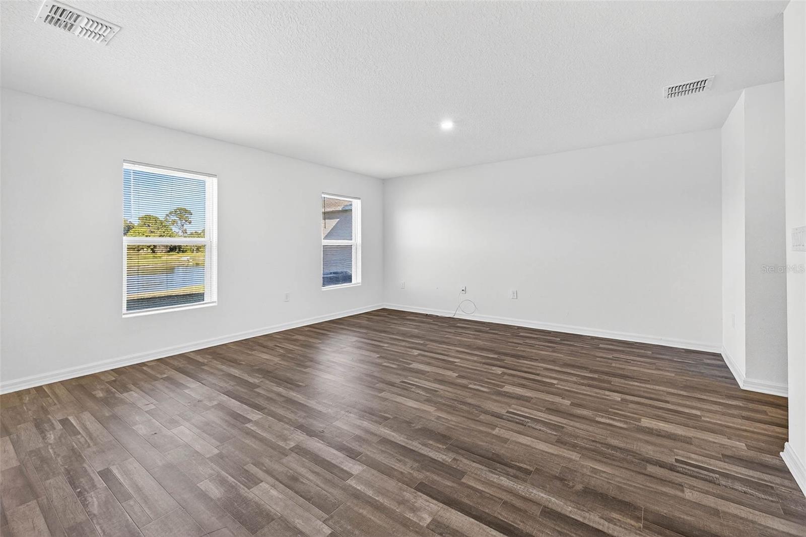 EAGLE HAMMOCK - Residential