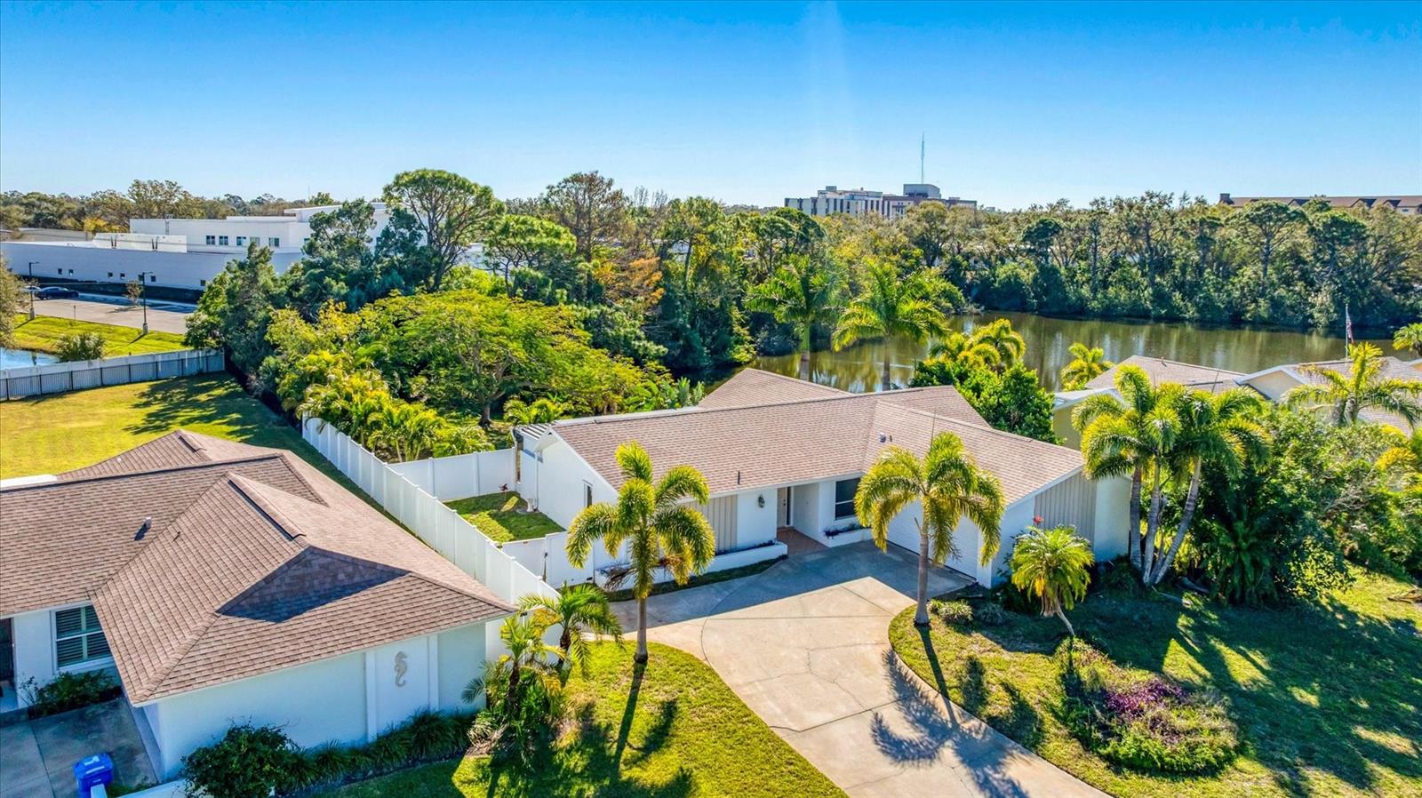 VILLAGE GREEN OF BRADENTON - Residential