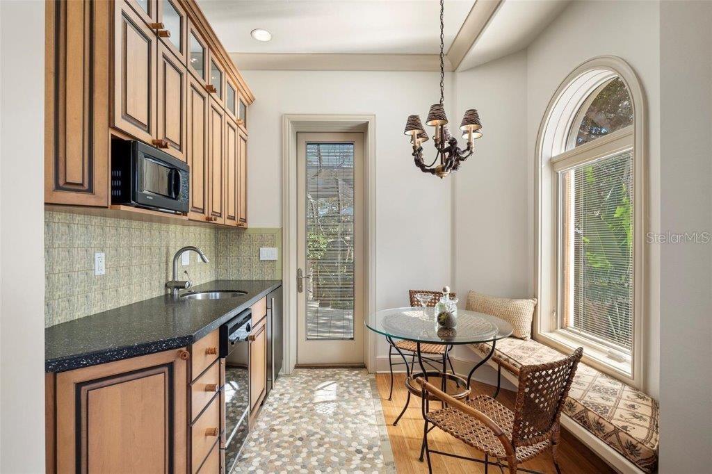 CASEY KEY - Residential