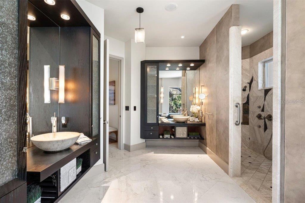 CASEY KEY - Residential