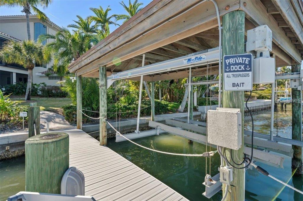 CASEY KEY - Residential