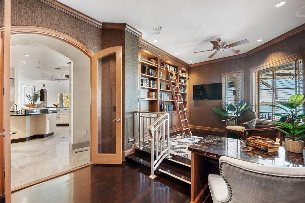 CASEY KEY - Residential
