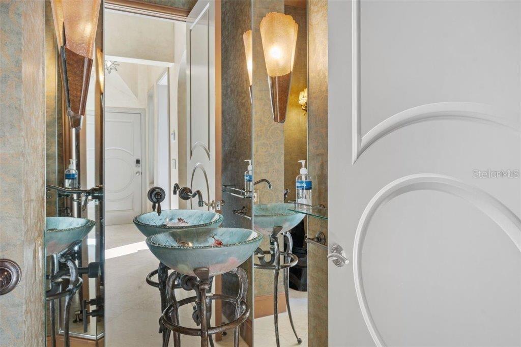 CASEY KEY - Residential
