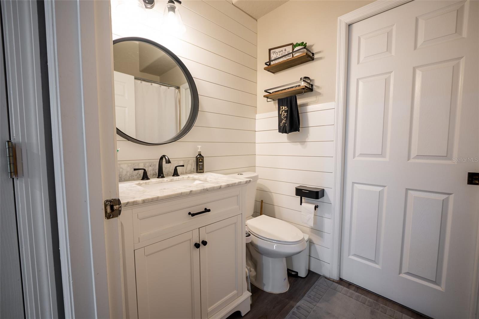 BROOKSTONE 43/47 - Residential