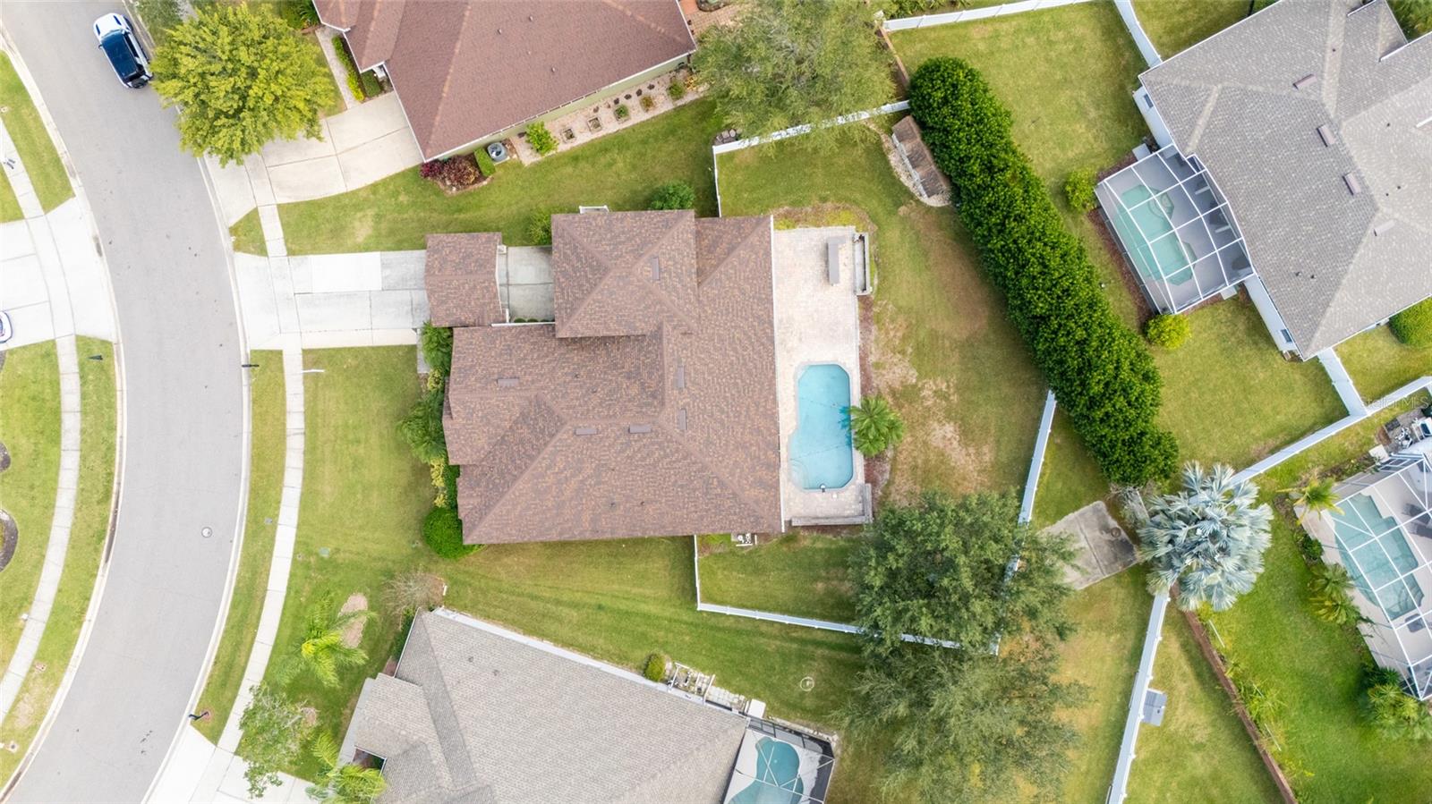 BROOKSTONE 43/47 - Residential