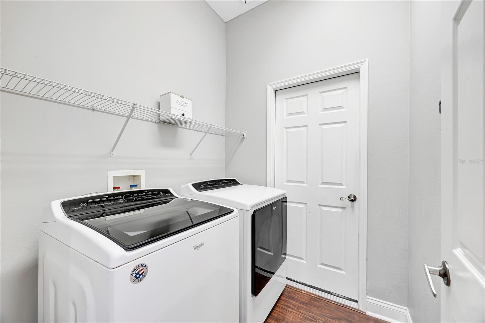 BROOKSTONE 43/47 - Residential