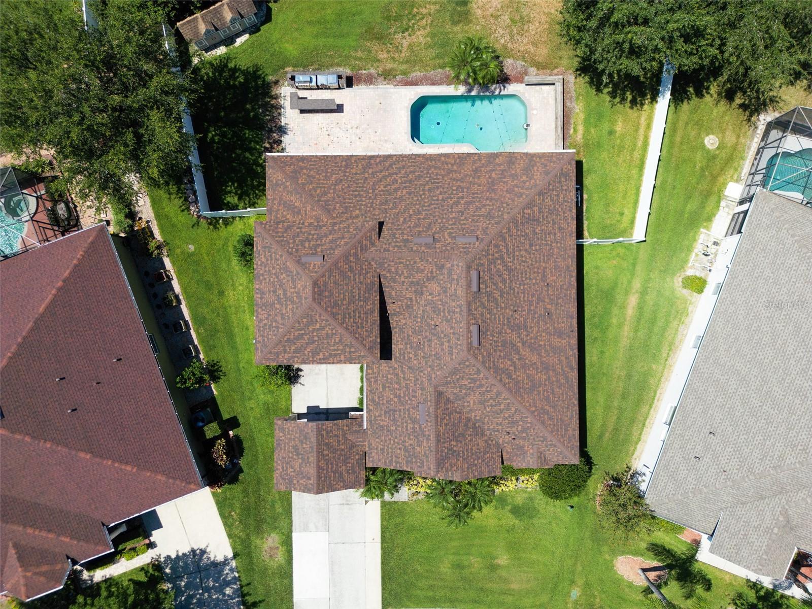 BROOKSTONE 43/47 - Residential