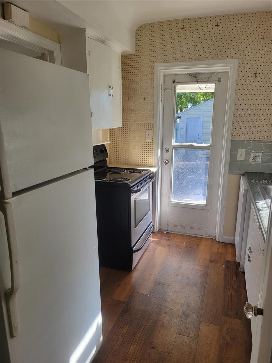 1910 23RD AVENUE N