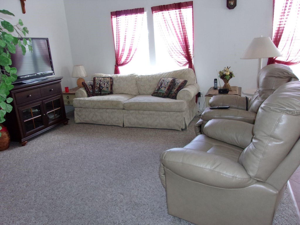 Photo of 634 Leisure, Venice, FL 34285 (MLS # N6146120)