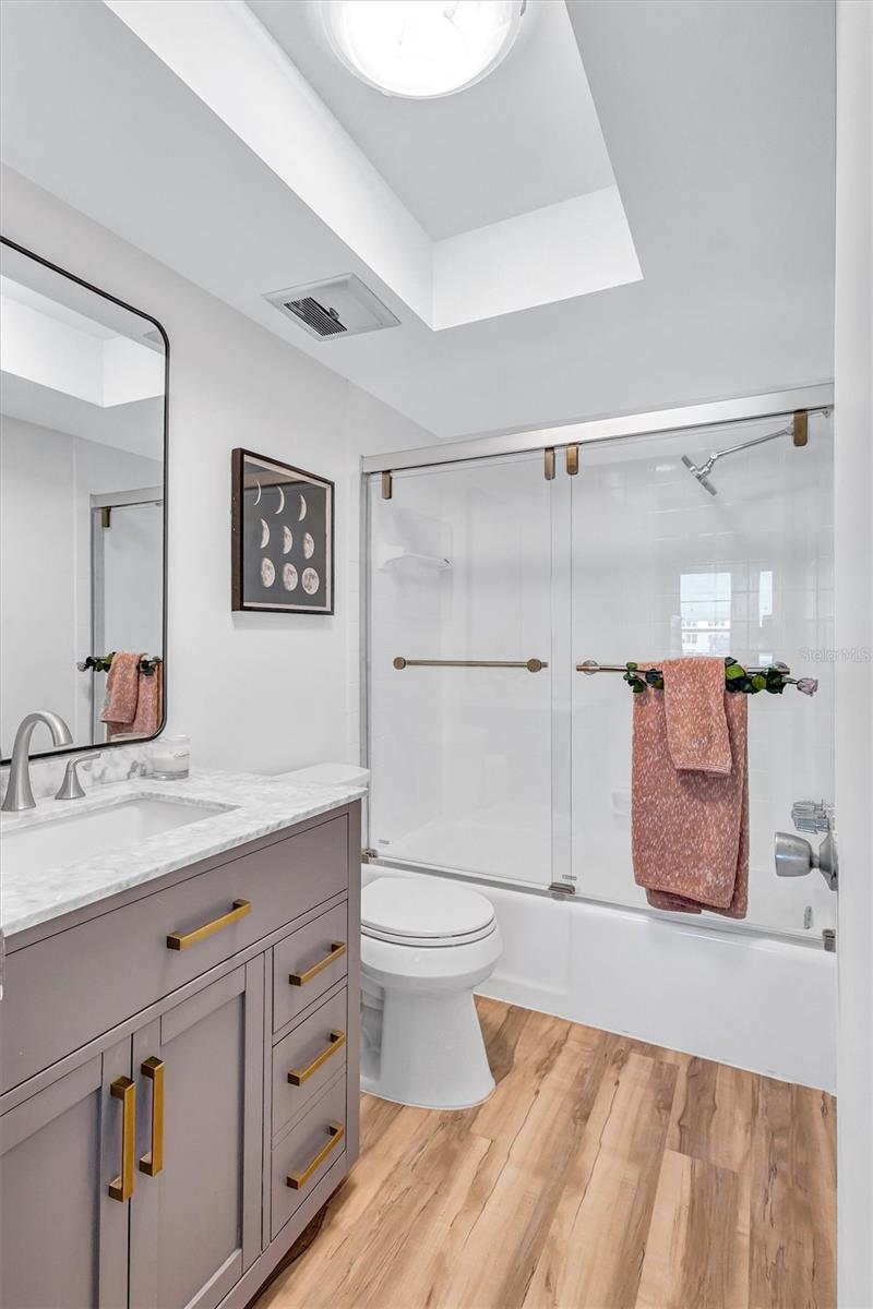 BEACH HARBOR CLUB - Residential