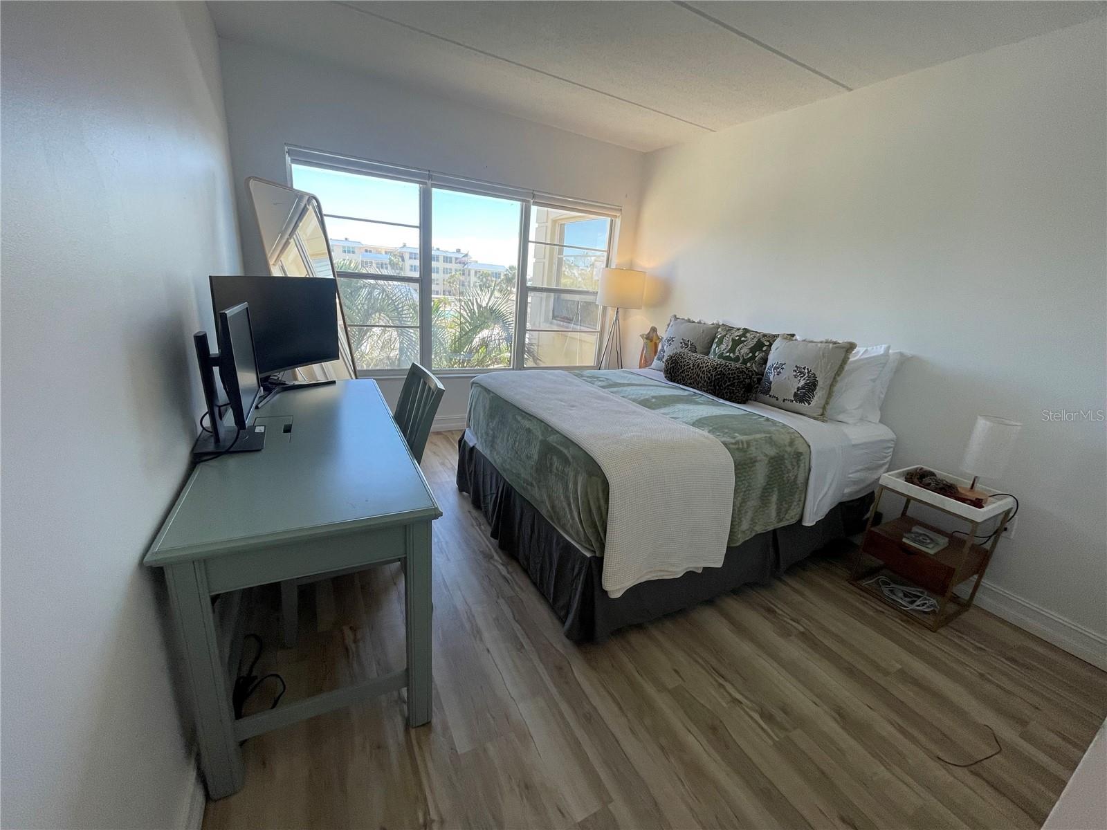 BEACH HARBOR CLUB - Residential