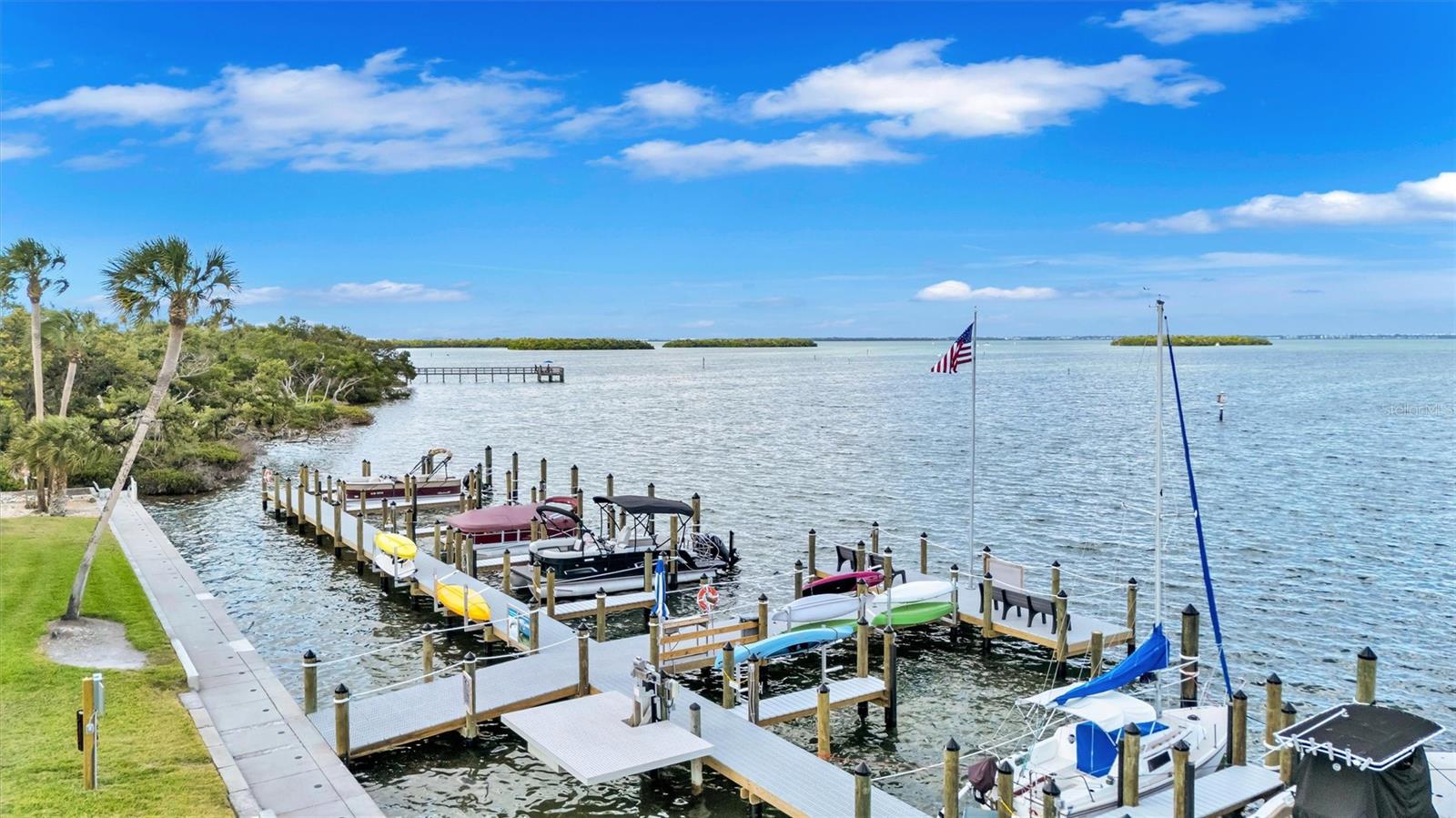 BEACH HARBOR CLUB - Residential