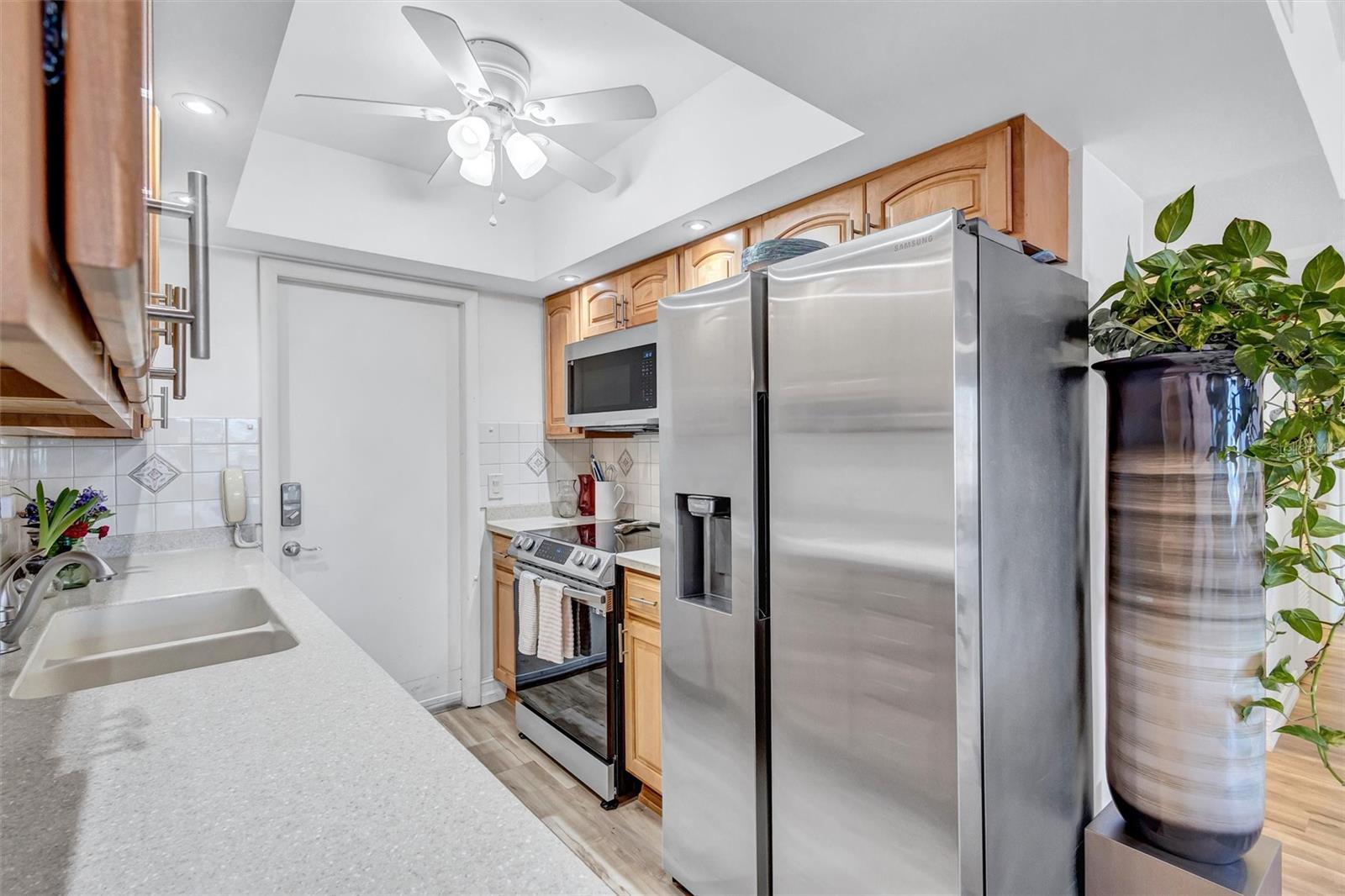 BEACH HARBOR CLUB - Residential