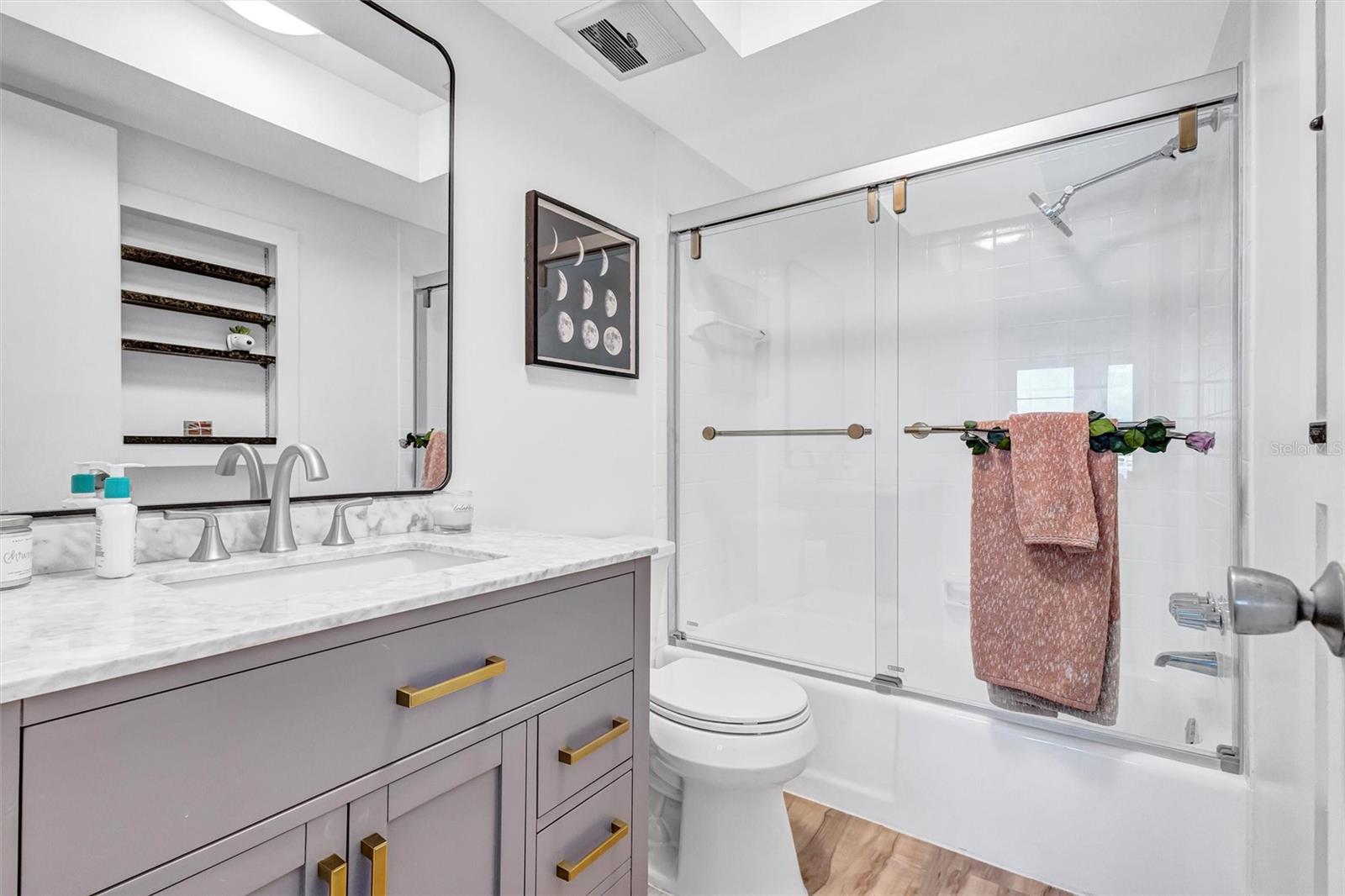 BEACH HARBOR CLUB - Residential