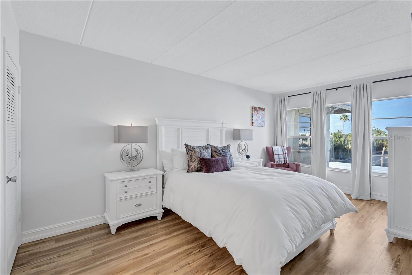 BEACH HARBOR CLUB - Residential