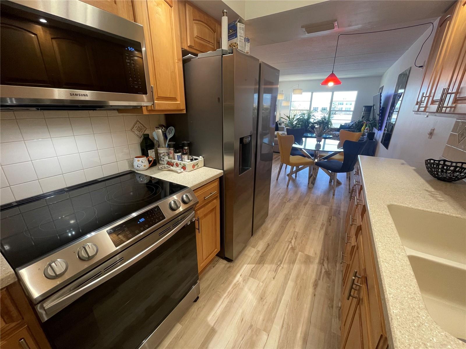 BEACH HARBOR CLUB - Residential