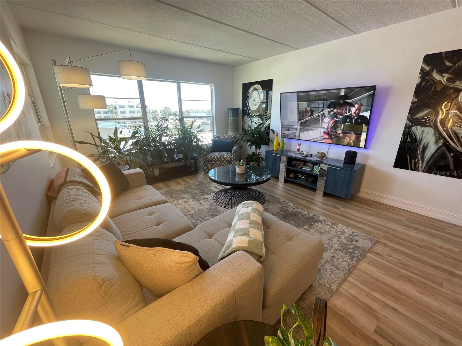 BEACH HARBOR CLUB - Residential