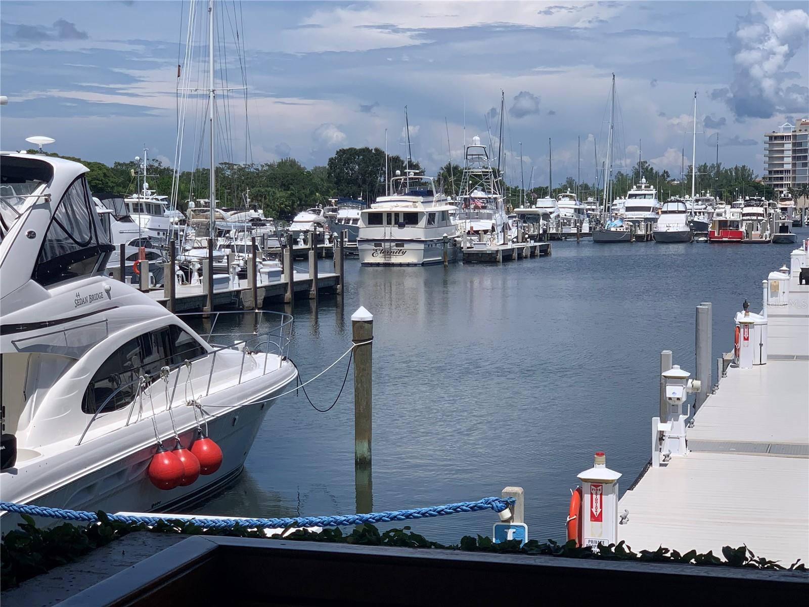 BEACH HARBOR CLUB - Residential