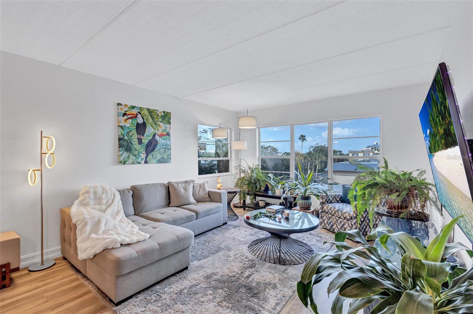 BEACH HARBOR CLUB - Residential