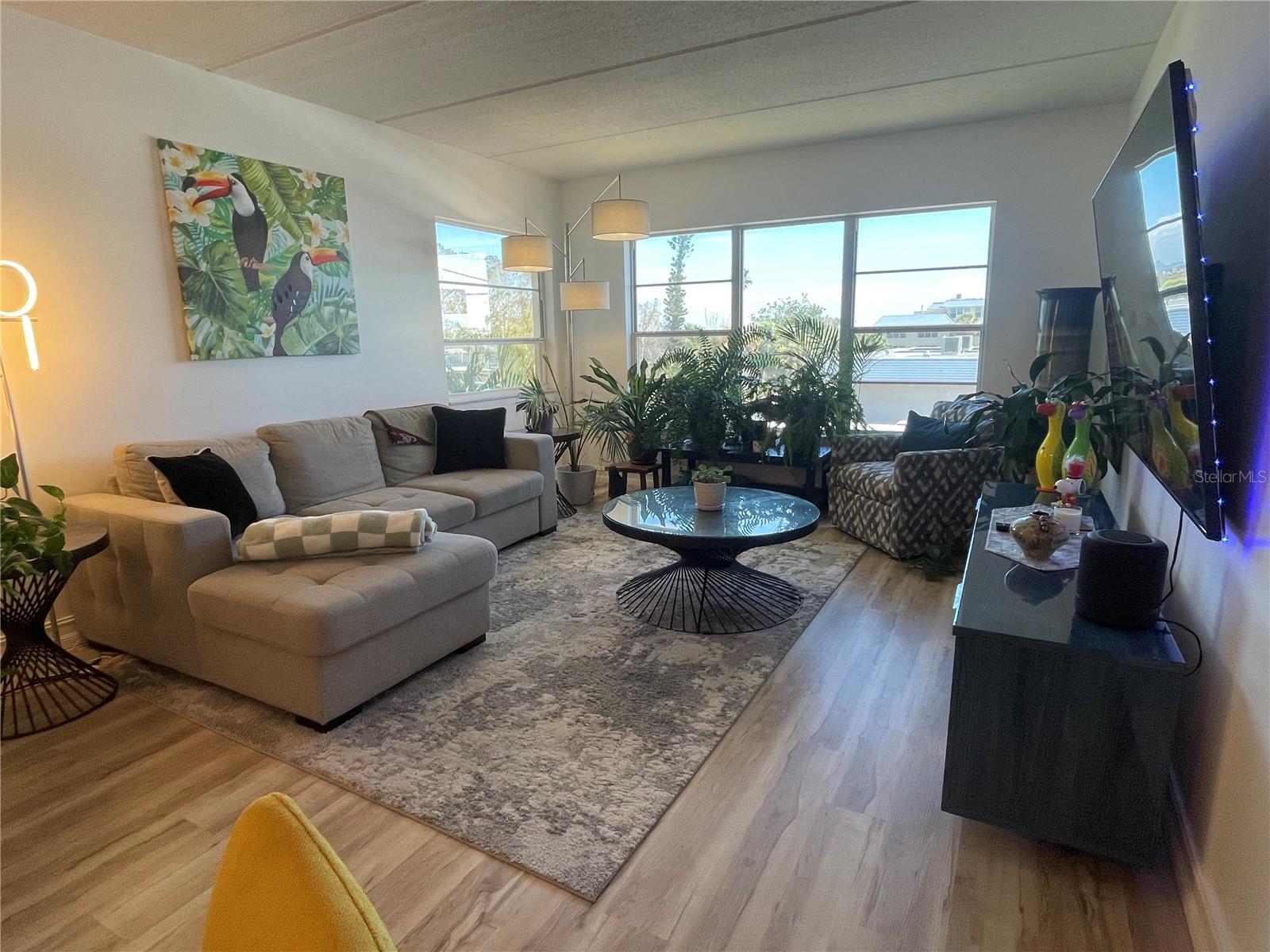 BEACH HARBOR CLUB - Residential