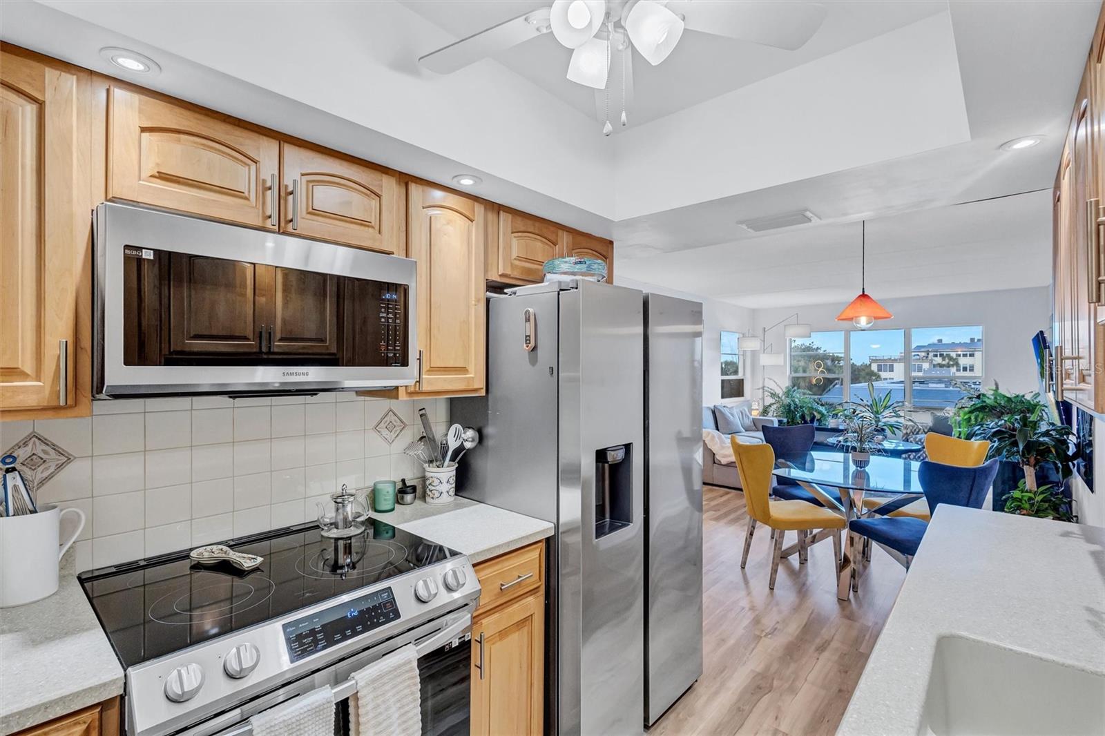 BEACH HARBOR CLUB - Residential