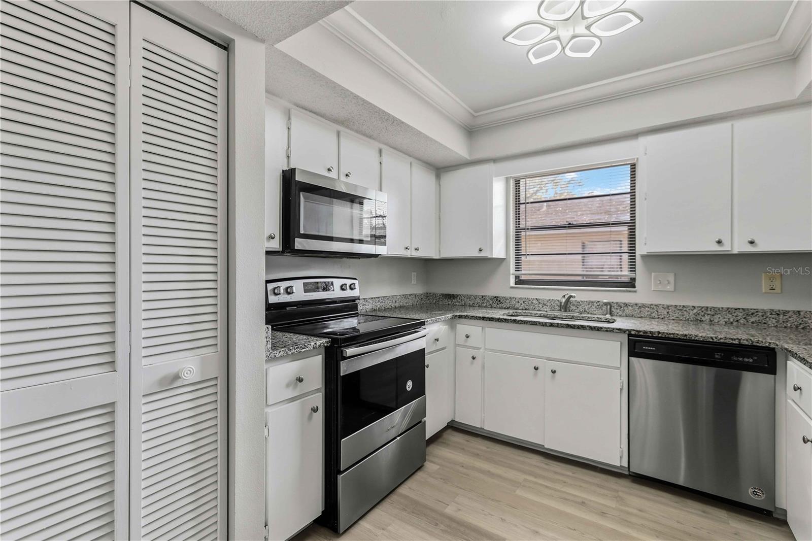 UNIVERSITY PINES SUB - Residential