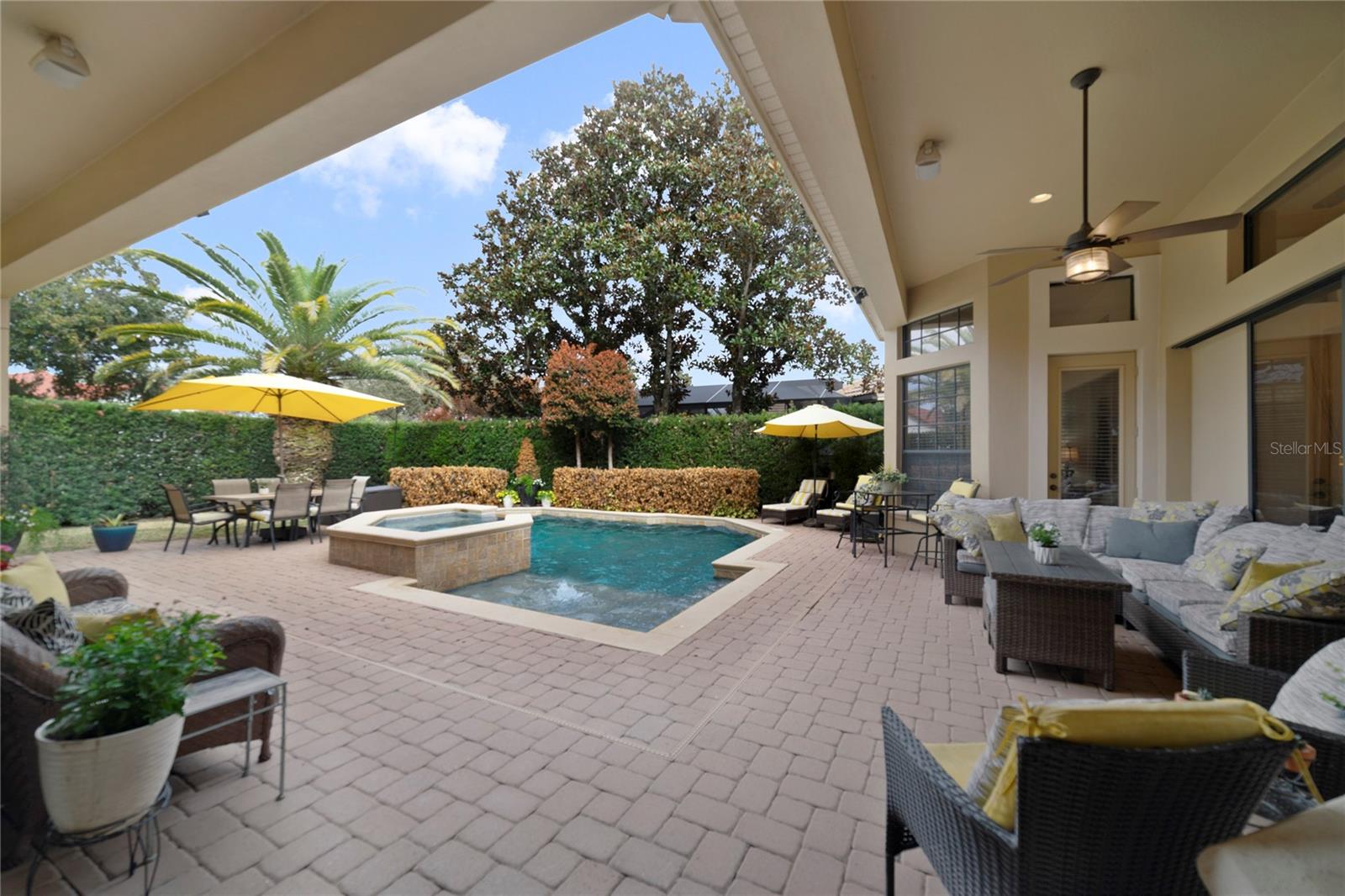 KEENES POINTE UNIT 7 - Residential