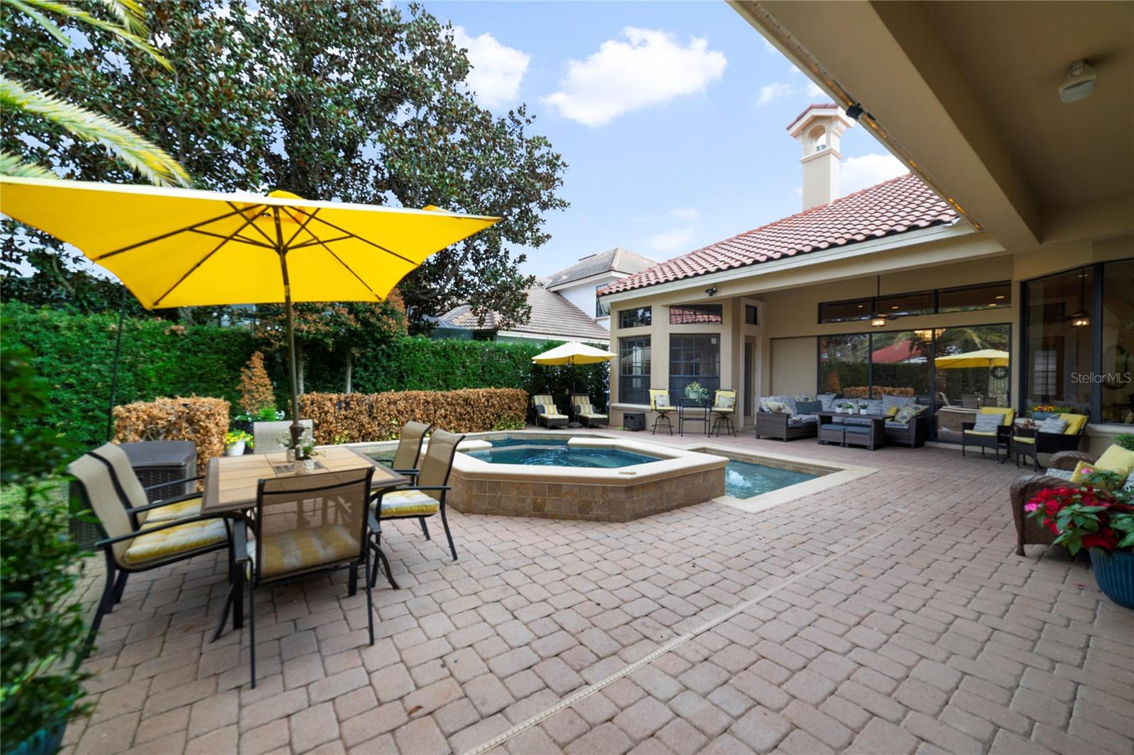 KEENES POINTE UNIT 7 - Residential