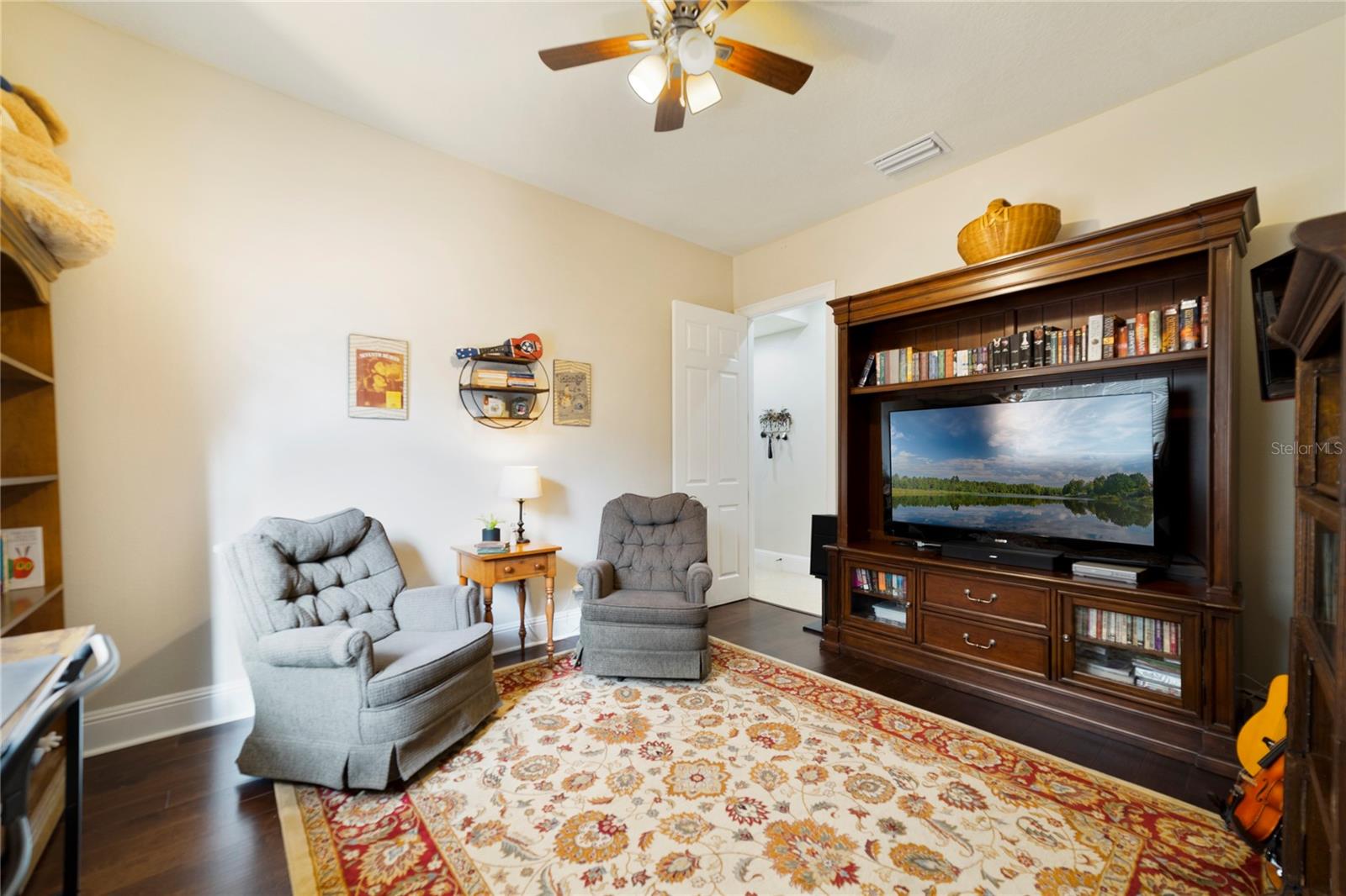 KEENES POINTE UNIT 7 - Residential