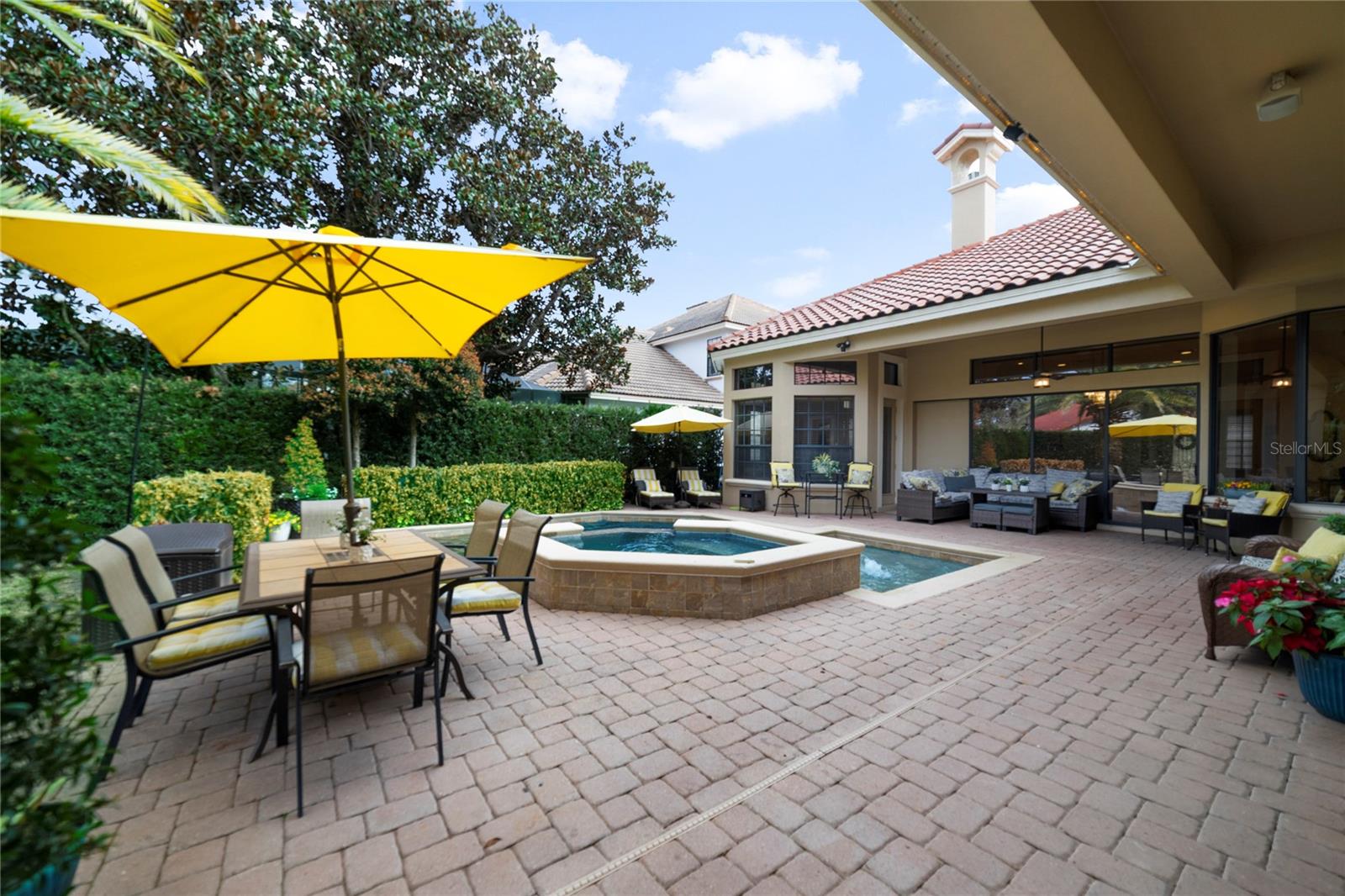 KEENES POINTE UNIT 7 - Residential