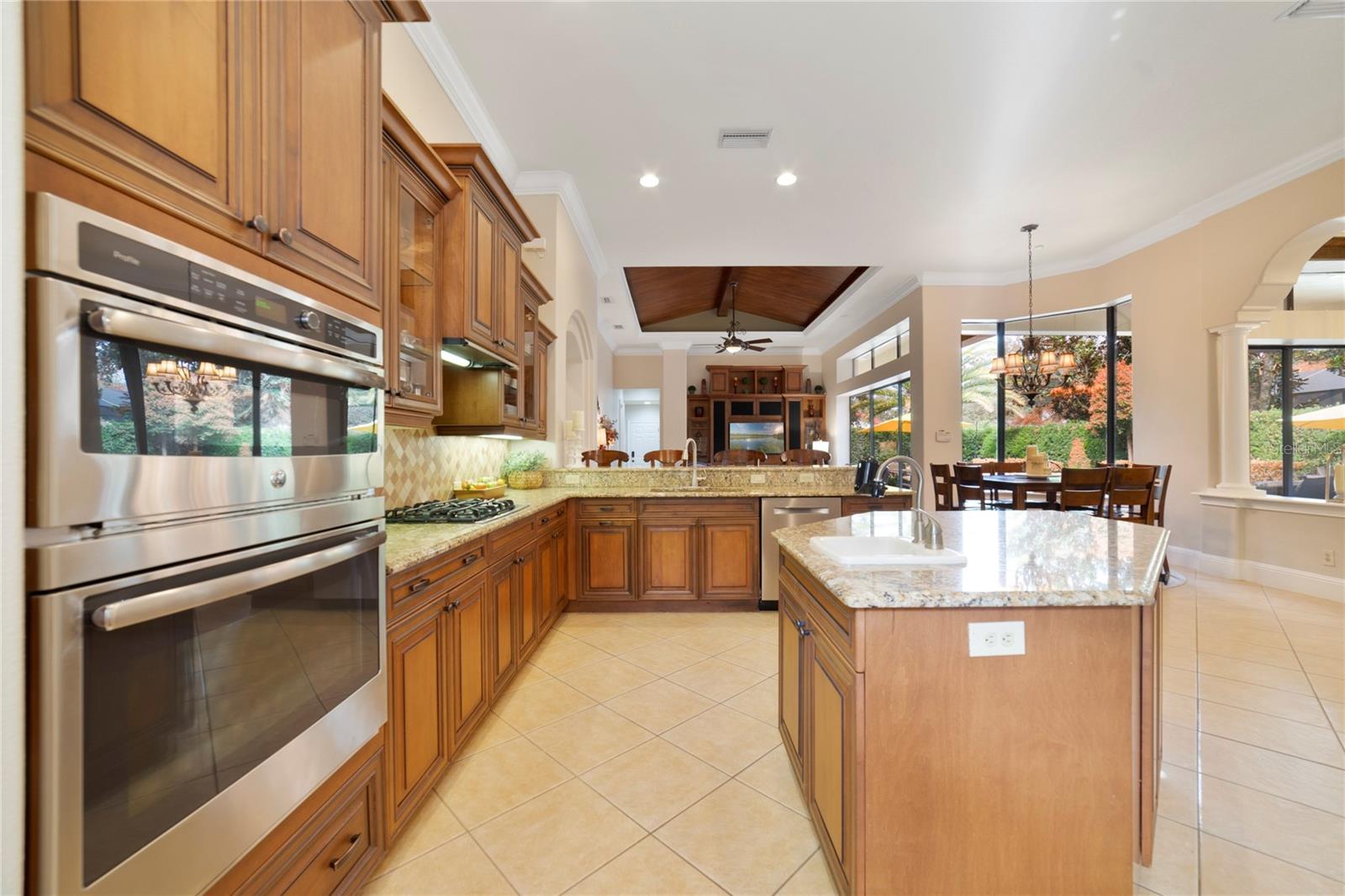 KEENES POINTE UNIT 7 - Residential