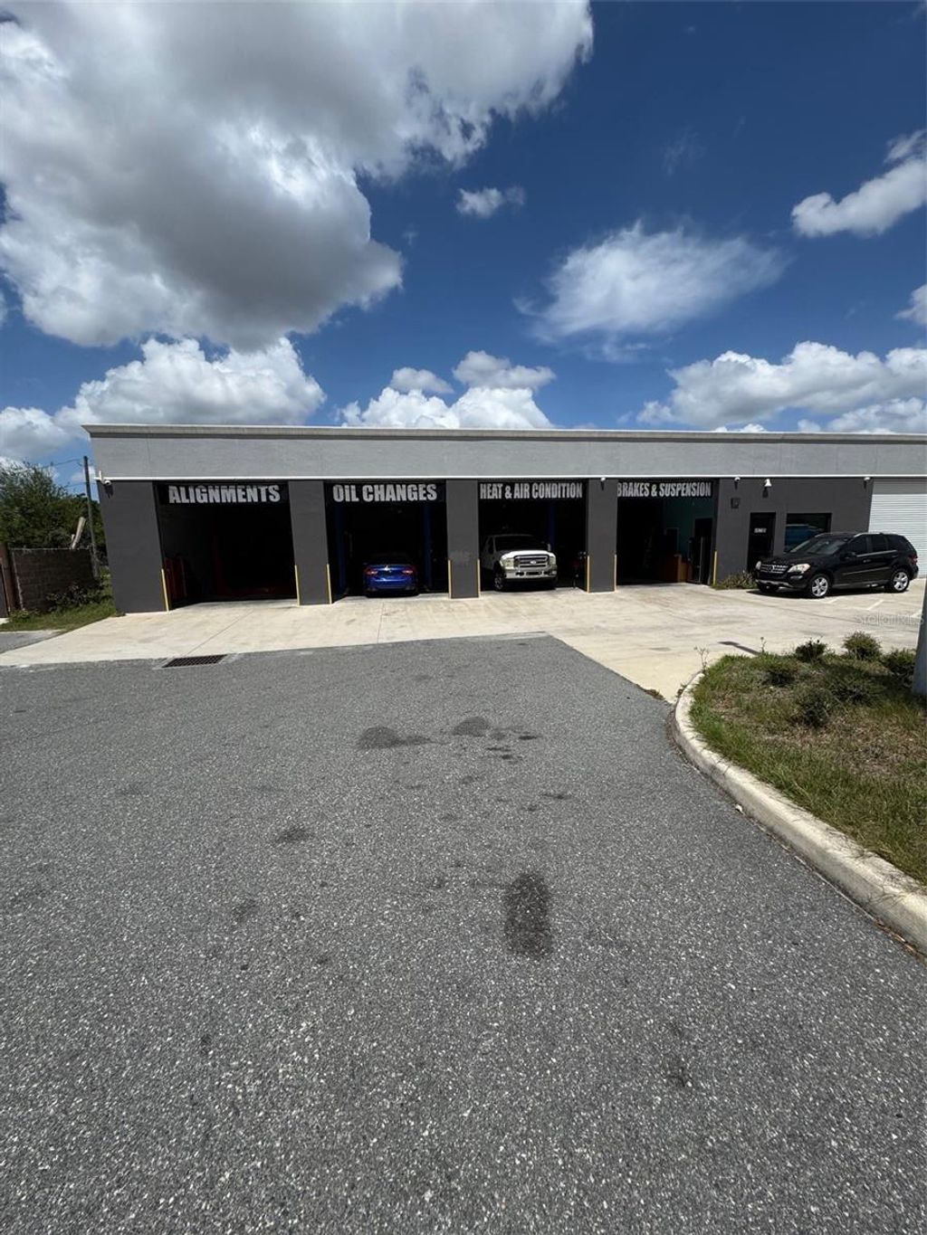 Photo of 4825 Old Winter Garden Road, Orlando, FL 32811 (MLS # O6394566)