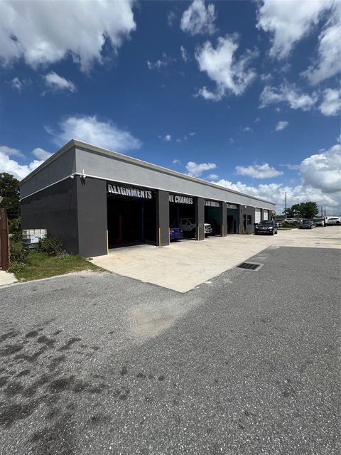 Photo of 4825 Old Winter Garden Road, Orlando, FL 32811 (MLS # O6394566)