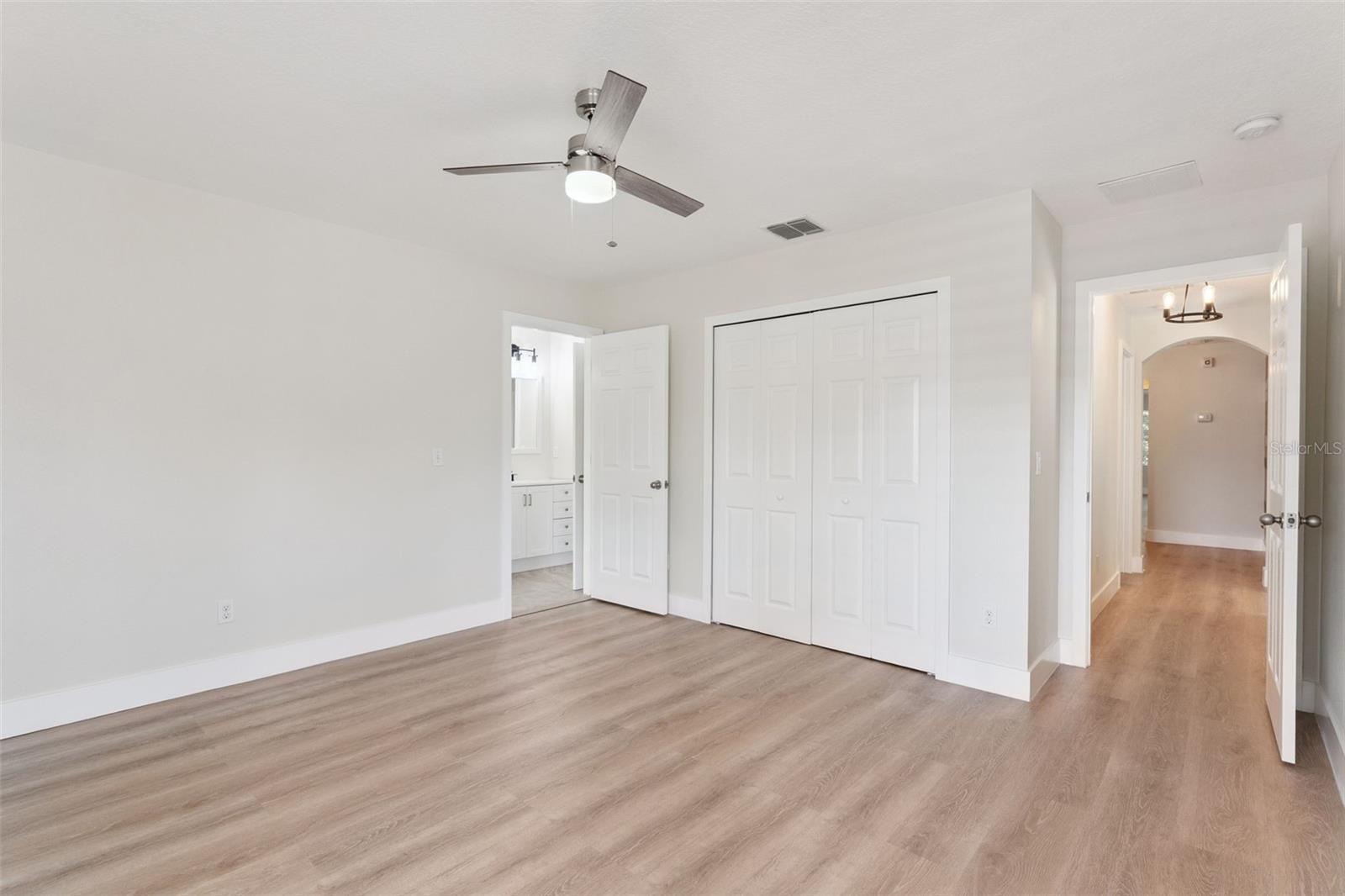 PRESTON SQUARE - Residential