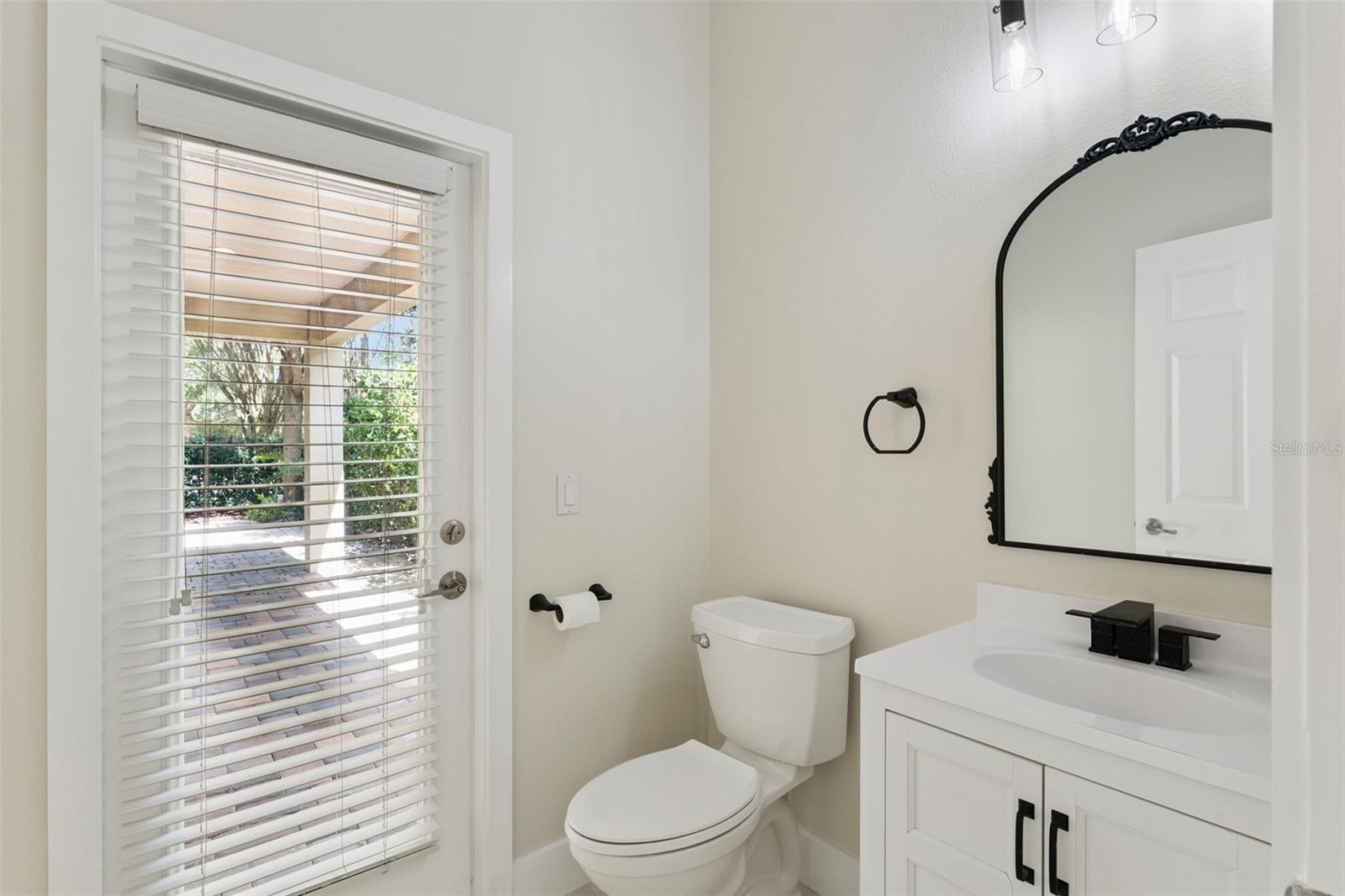 PRESTON SQUARE - Residential