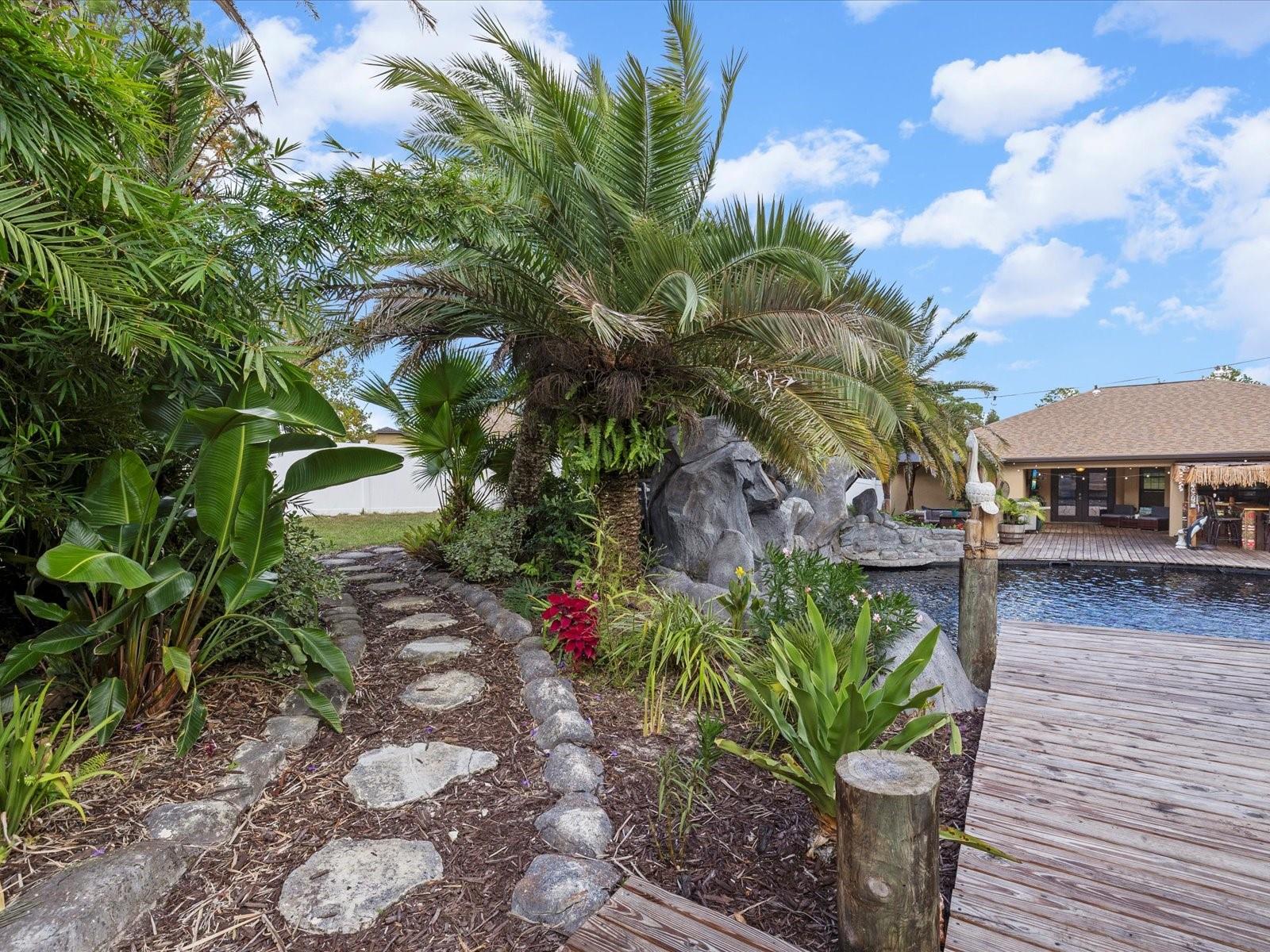ROYAL HIGHLANDS - Residential