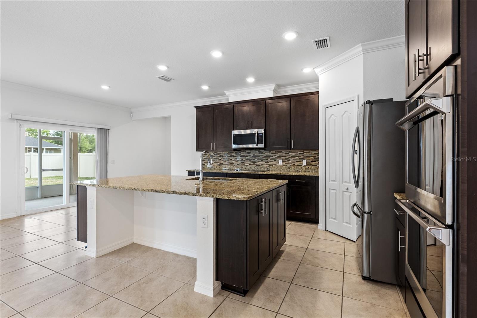 AVALON WOODS - Residential Lease