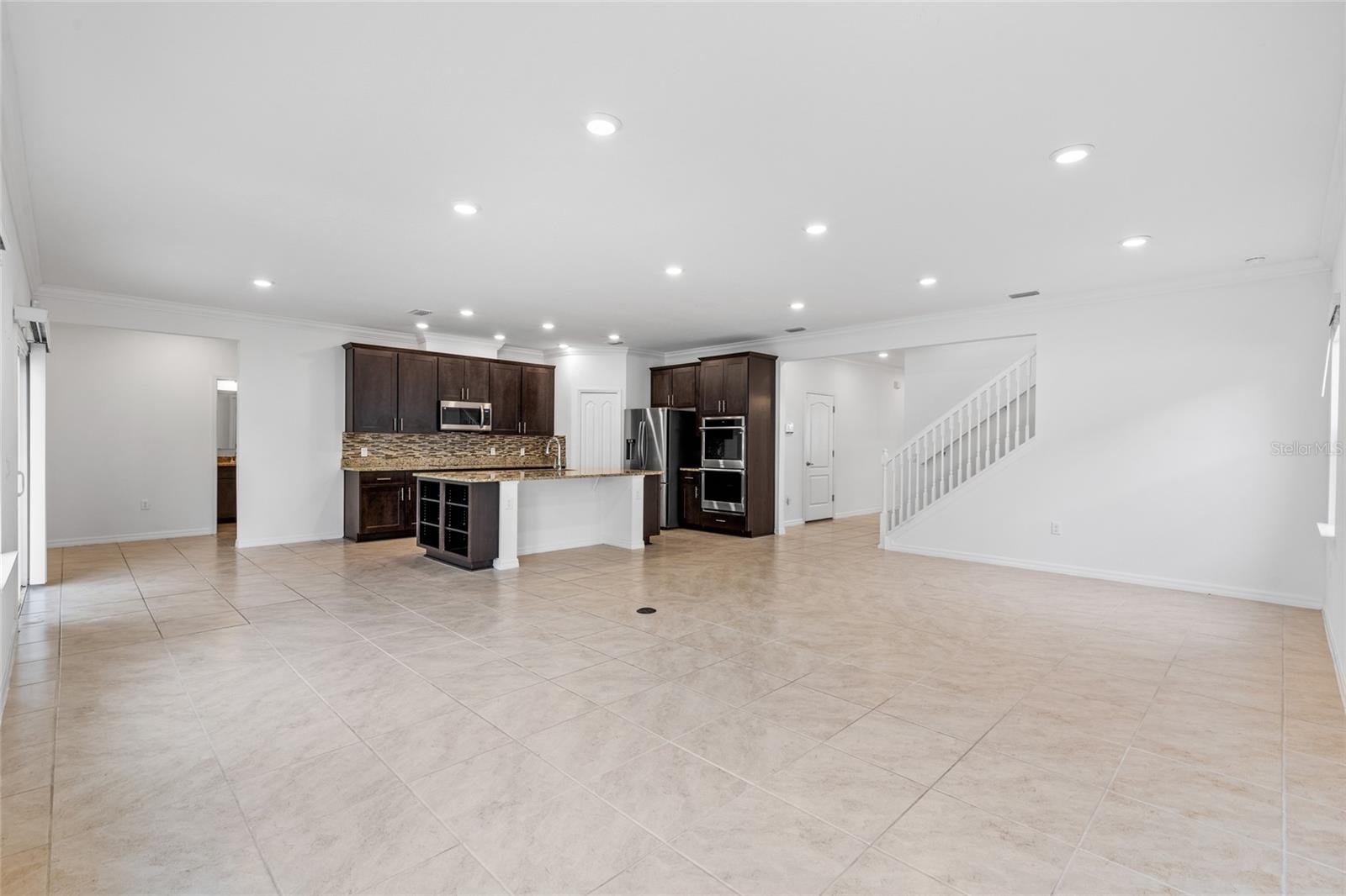 AVALON WOODS - Residential Lease