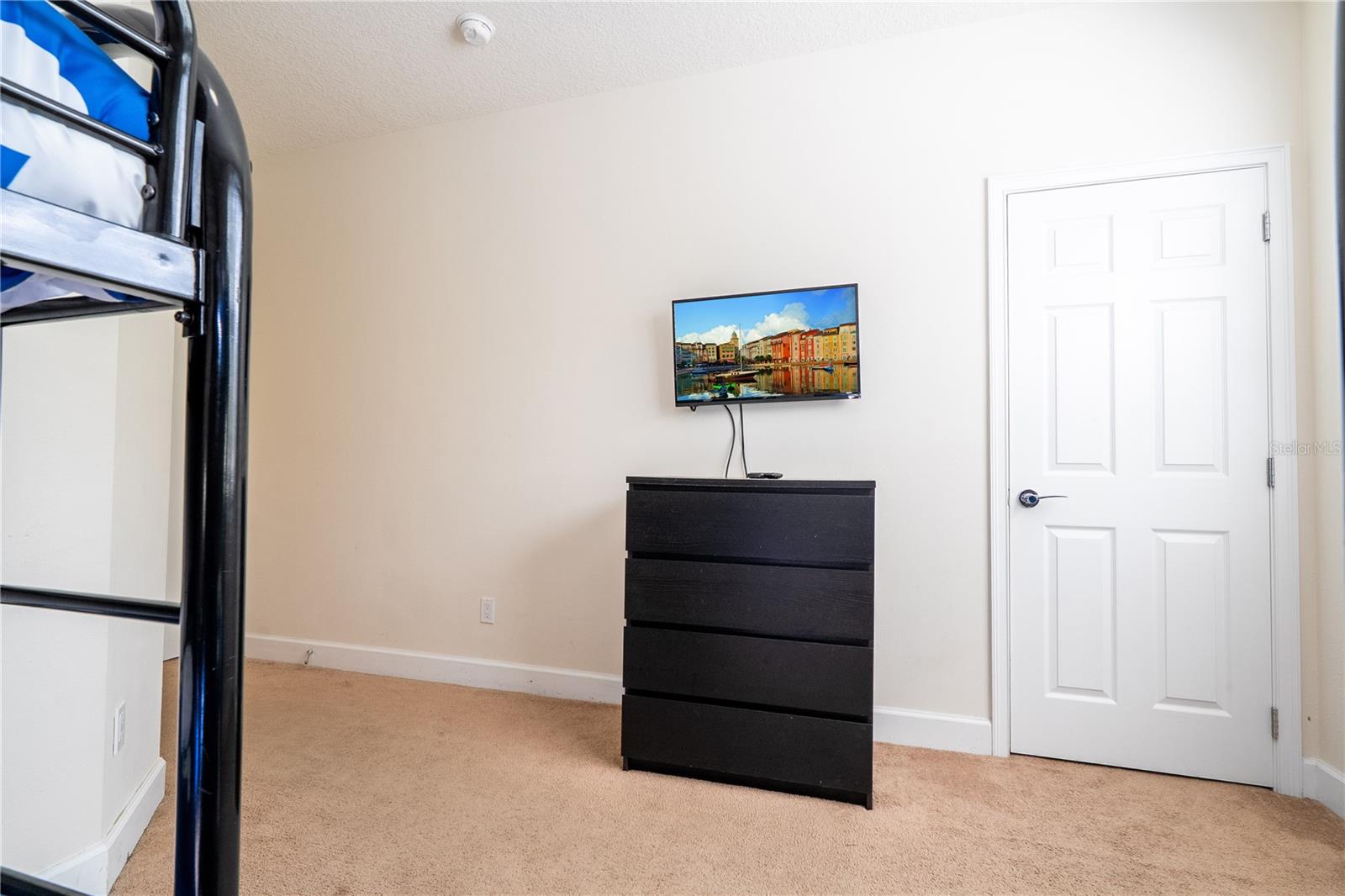 RETREAT AT SILVER CREEK SUB - Residential Lease