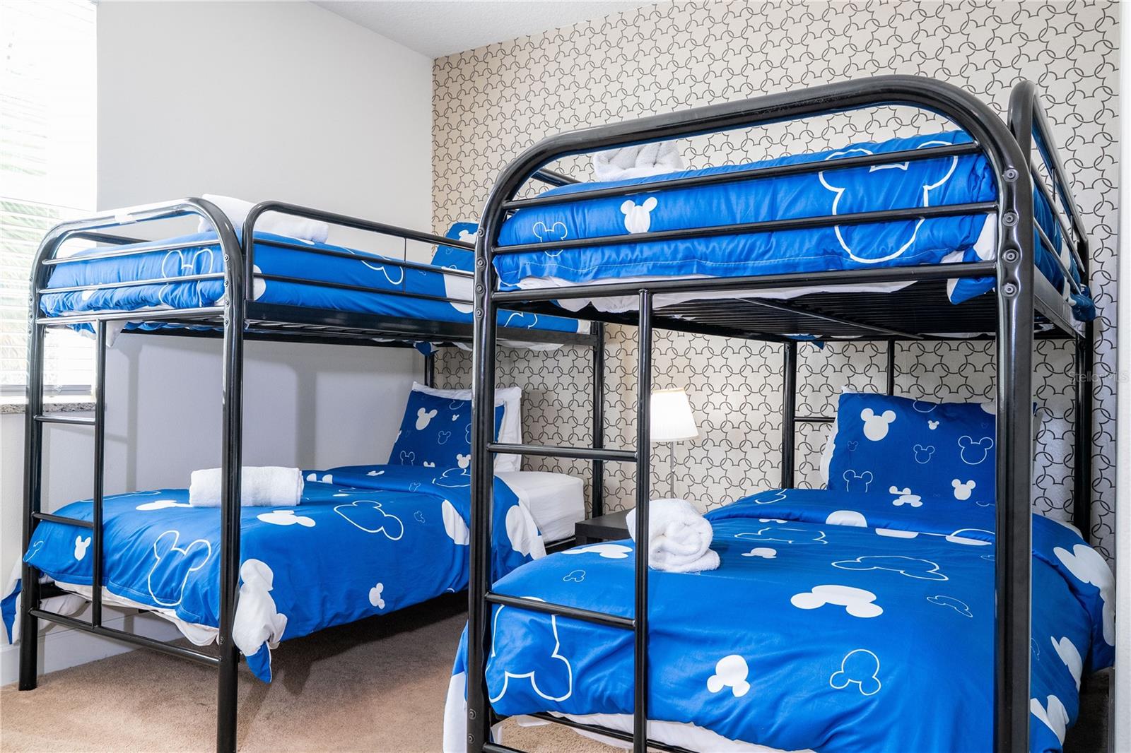 RETREAT AT SILVER CREEK SUB - Residential Lease