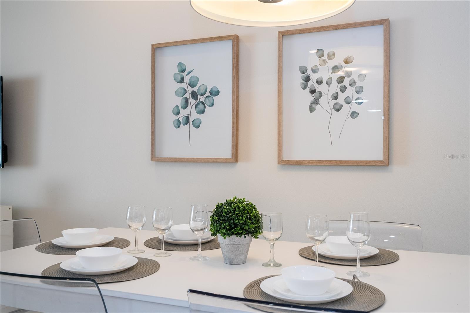 RETREAT AT SILVER CREEK SUB - Residential Lease