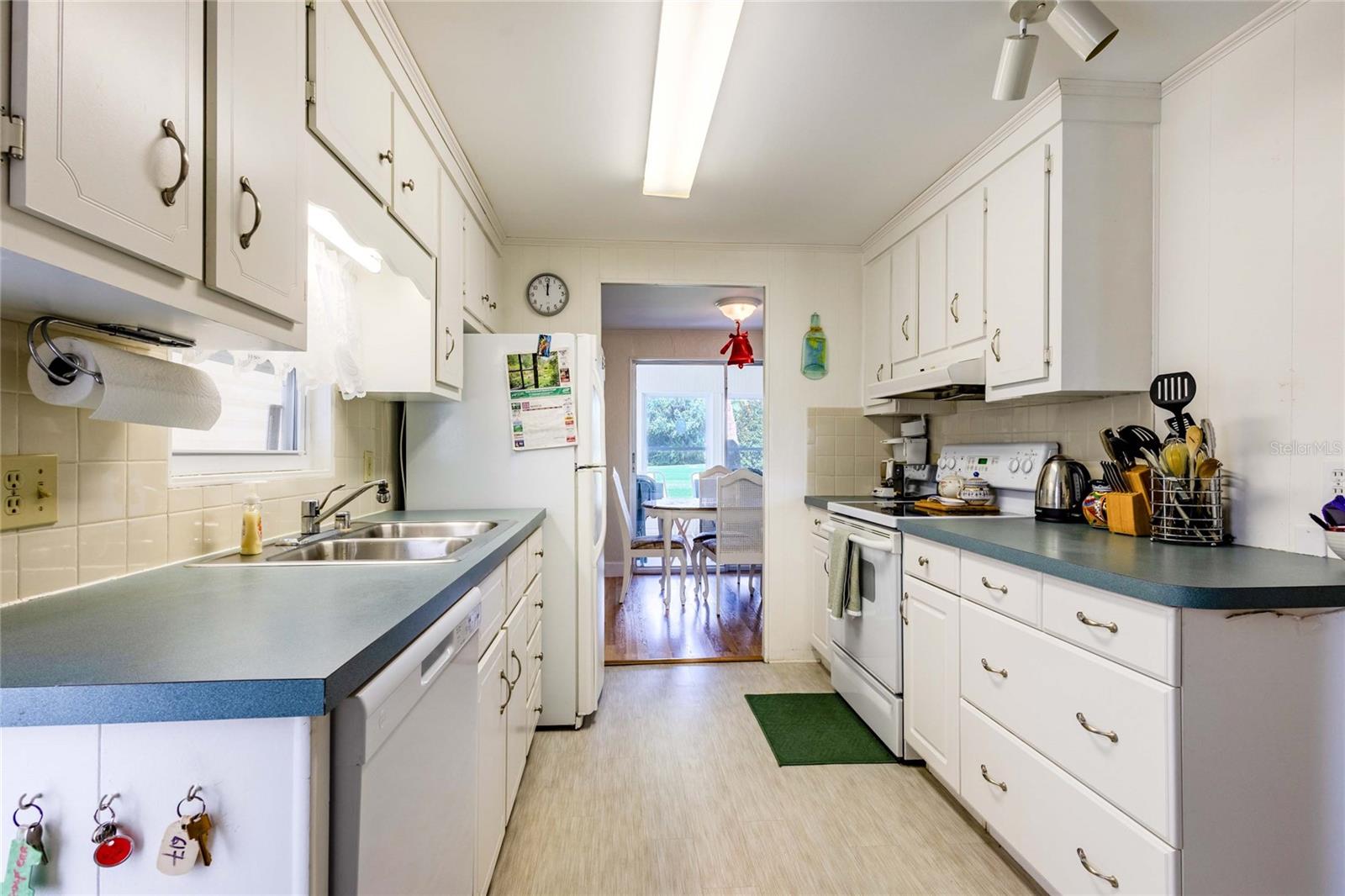 2100 KINGS HIGHWAY 617, PORT CHARLOTTE, FL, 33980 3 2100 KINGS HIGHWAY 617