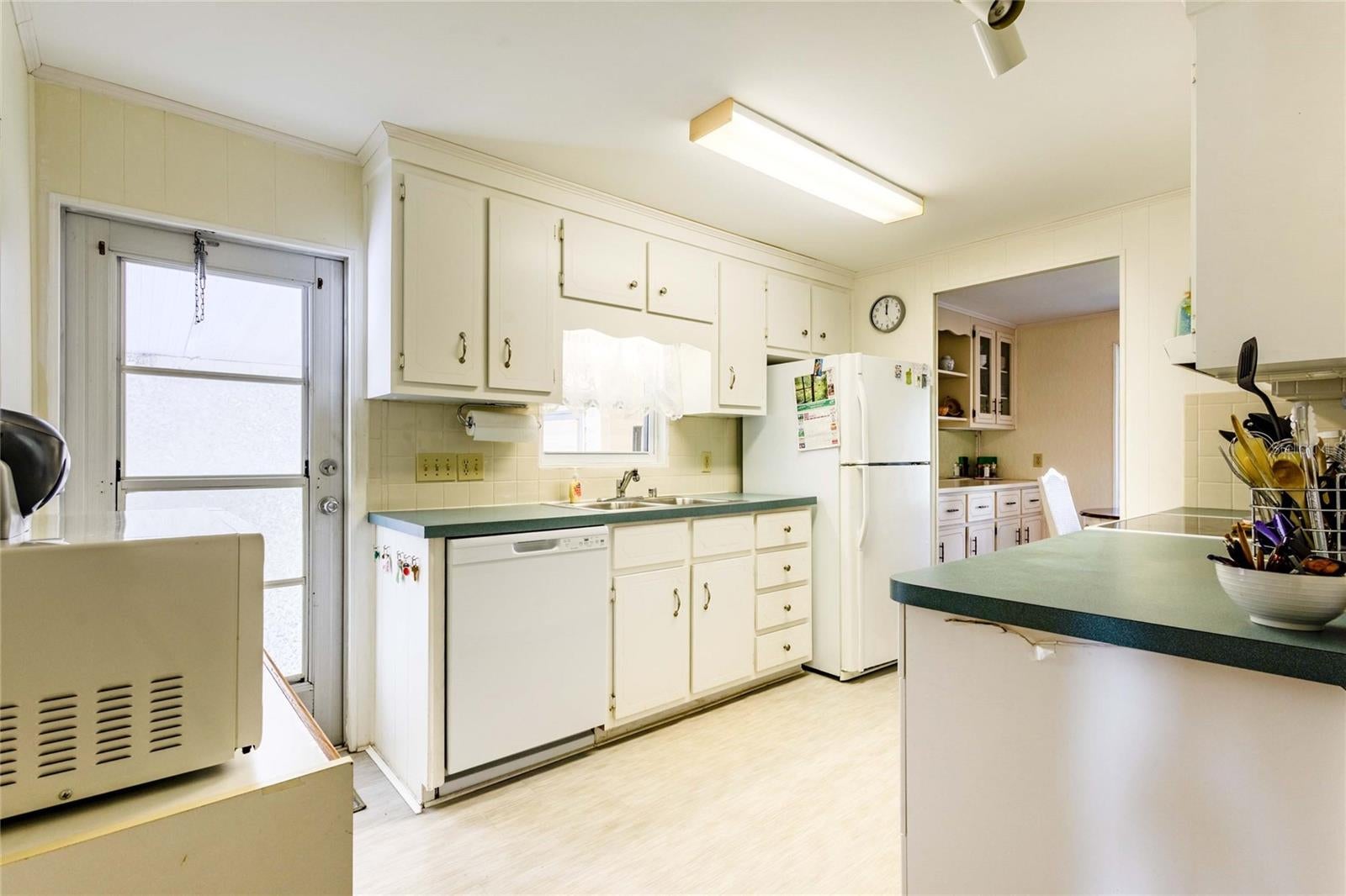 2100 KINGS HIGHWAY 617, PORT CHARLOTTE, FL, 33980 4 2100 KINGS HIGHWAY 617