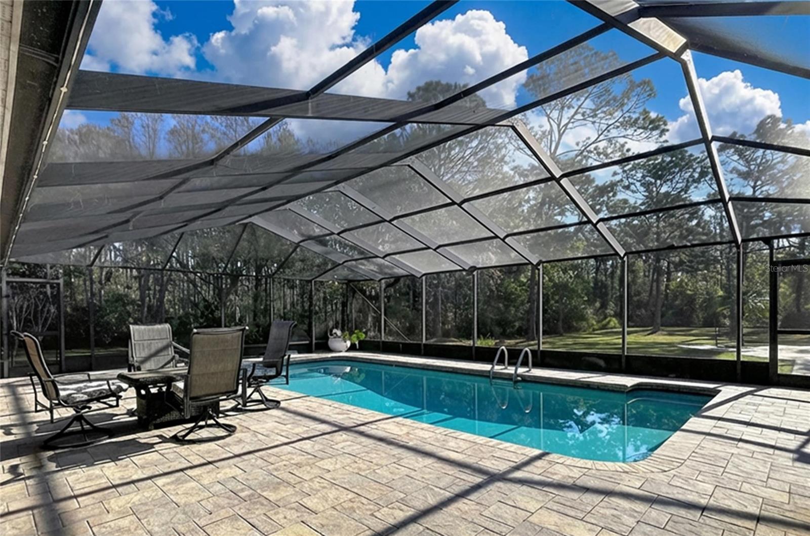 GOLDEN ACRES - Residential