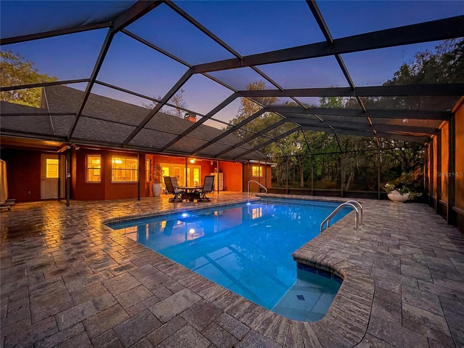 GOLDEN ACRES - Residential