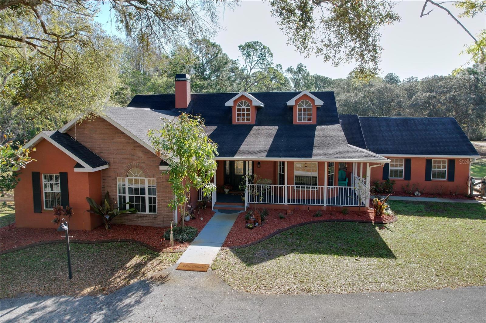 GOLDEN ACRES - Residential