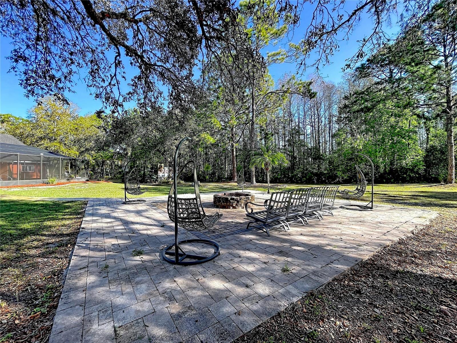 GOLDEN ACRES - Residential