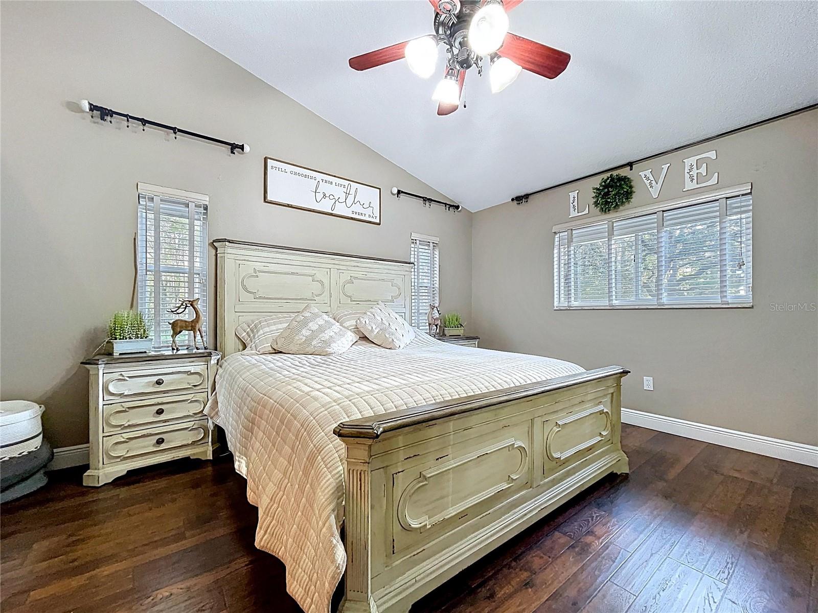 GOLDEN ACRES - Residential